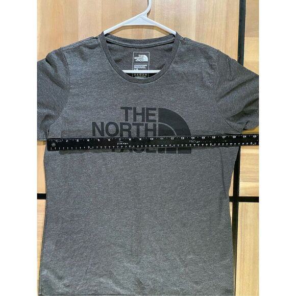 The North Face‎ Women’s T-Shirt - Picture 5 of 5